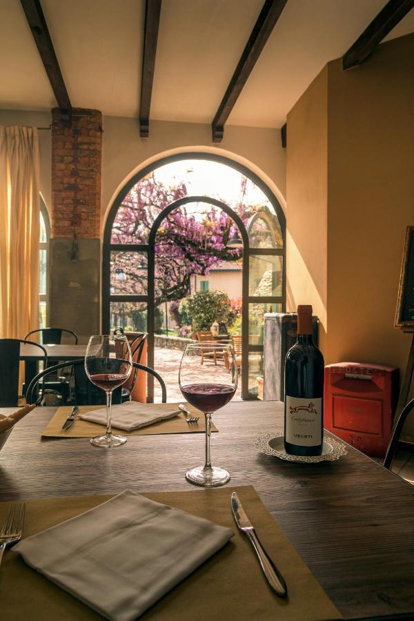 Il Glicine B&B Ristorante Cazzago San Martino Exteriör bild